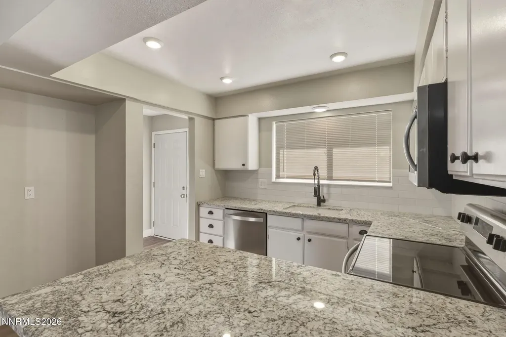 585 Smithridge Reno NV 89502