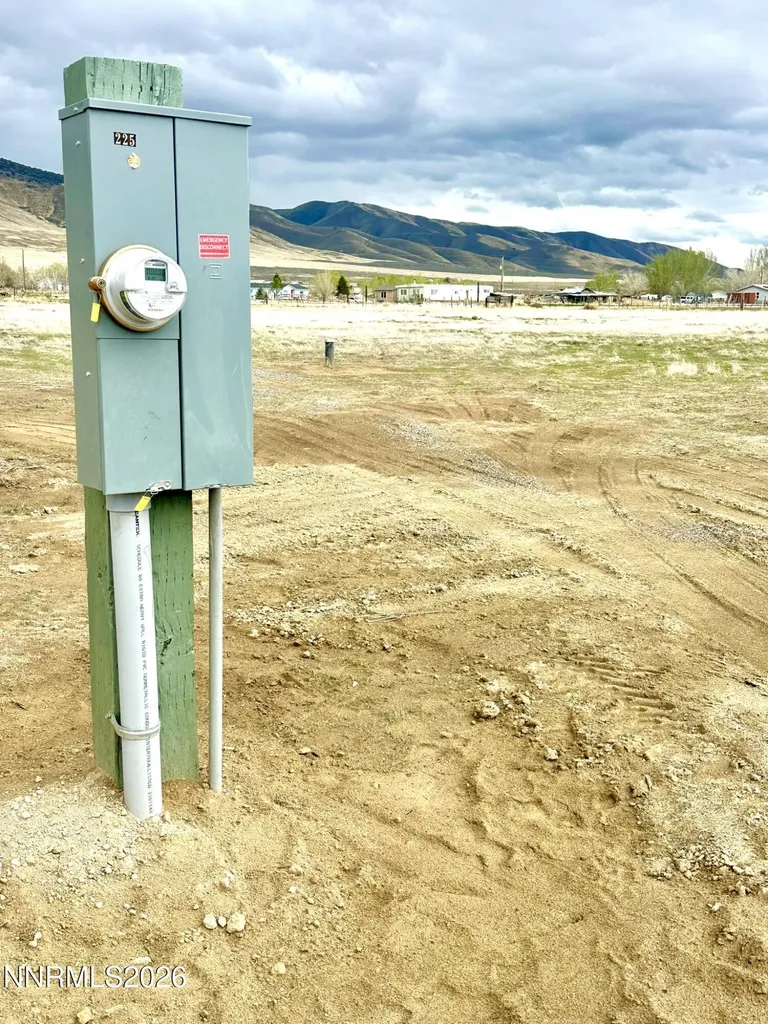 225 Hawk Winnemucca NV 89445