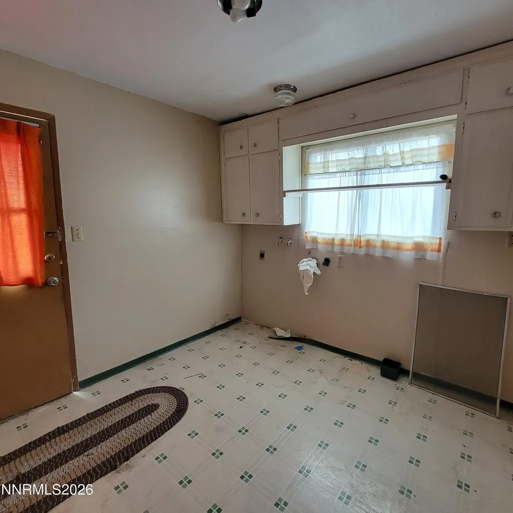 612 F Hawthorne NV 89415