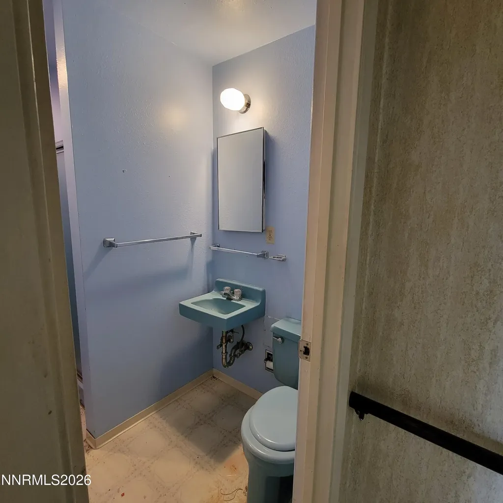 612 F Hawthorne NV 89415
