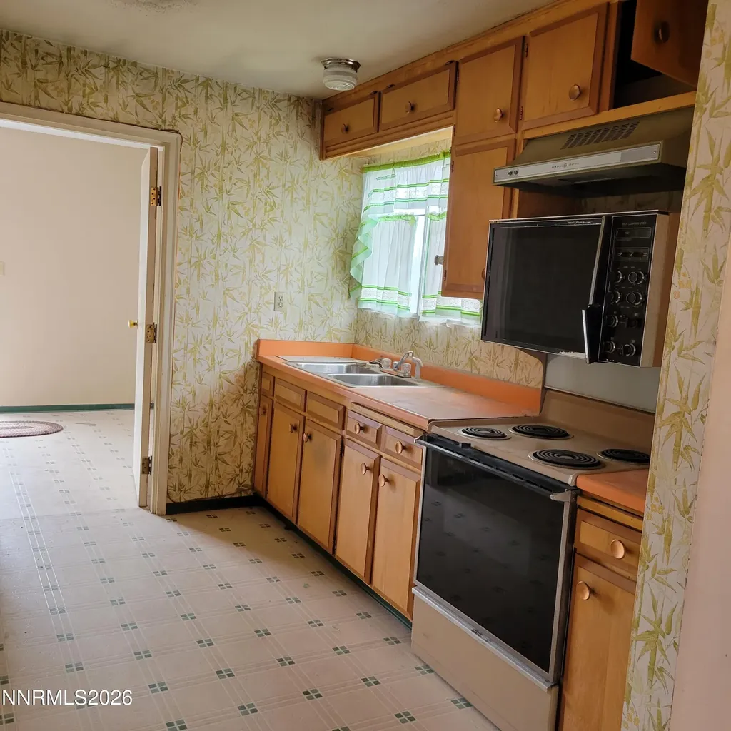 612 F Hawthorne NV 89415