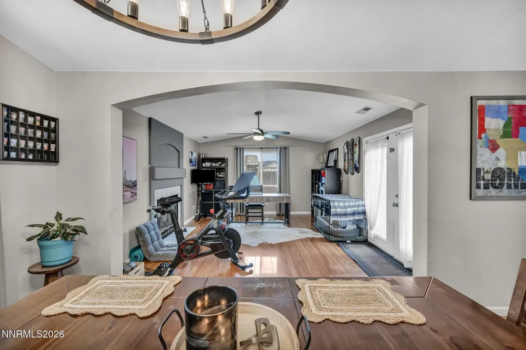 522 Sugarloaf Dayton NV 89403