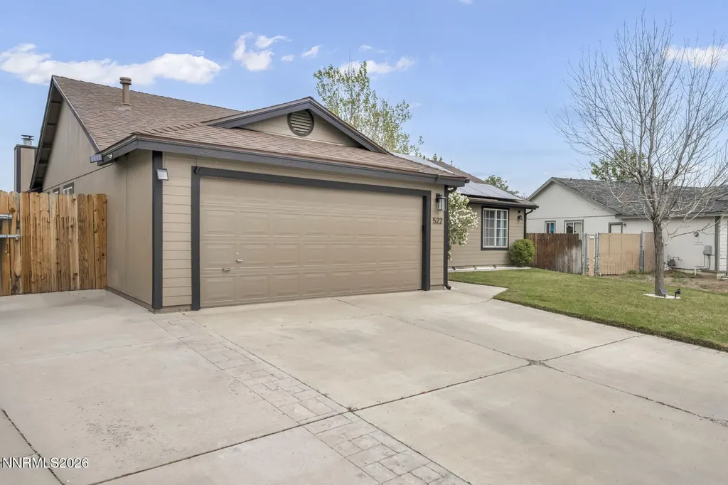 522 Sugarloaf Dayton NV 89403