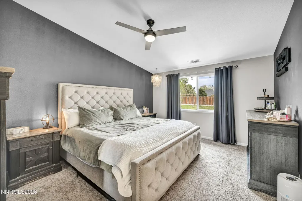 522 Sugarloaf Dayton NV 89403