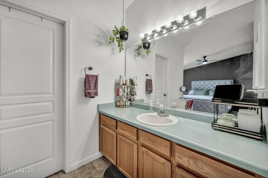 522 Sugarloaf Dayton NV 89403