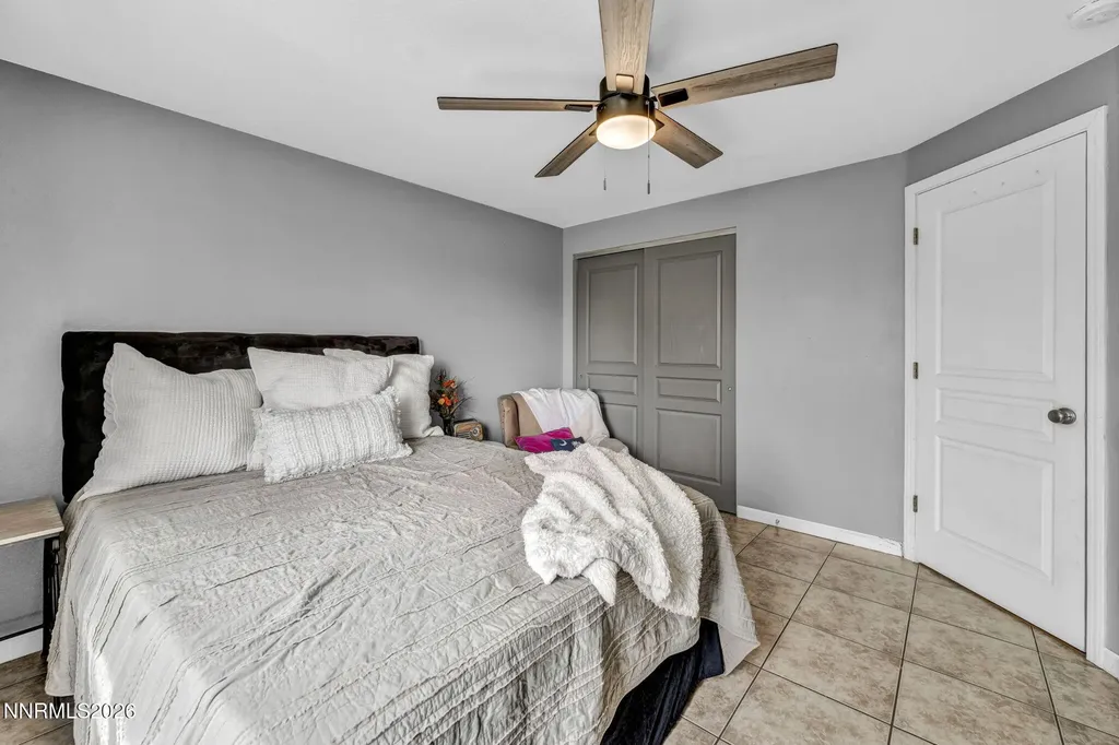 522 Sugarloaf Dayton NV 89403
