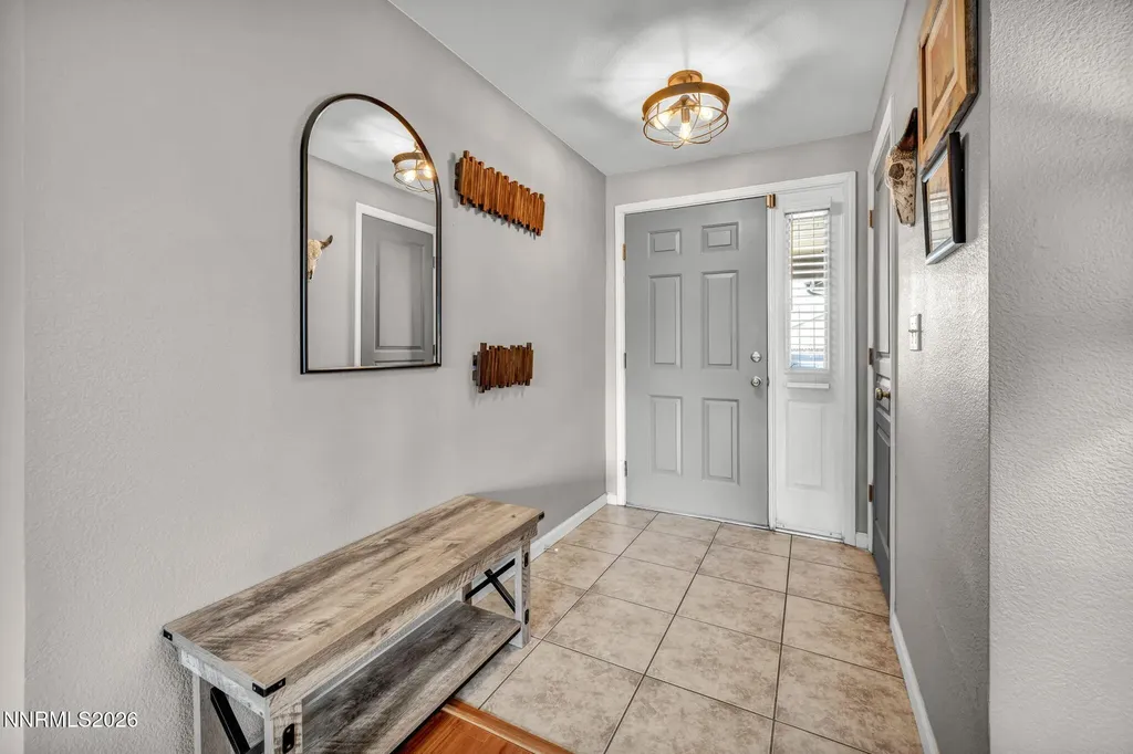 522 Sugarloaf Dayton NV 89403