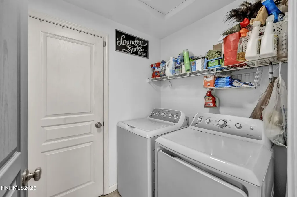 522 Sugarloaf Dayton NV 89403