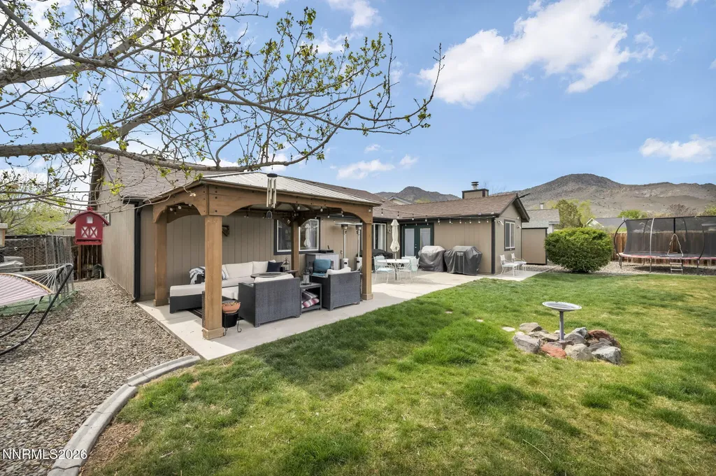 522 Sugarloaf Dayton NV 89403