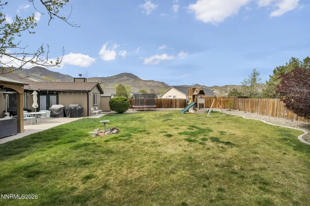 522 Sugarloaf Dayton NV 89403