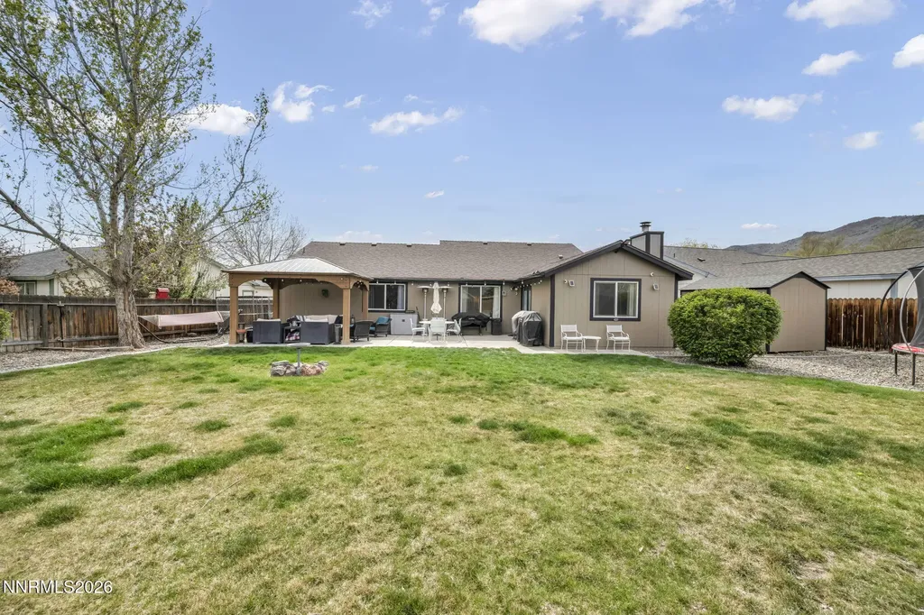 522 Sugarloaf Dayton NV 89403