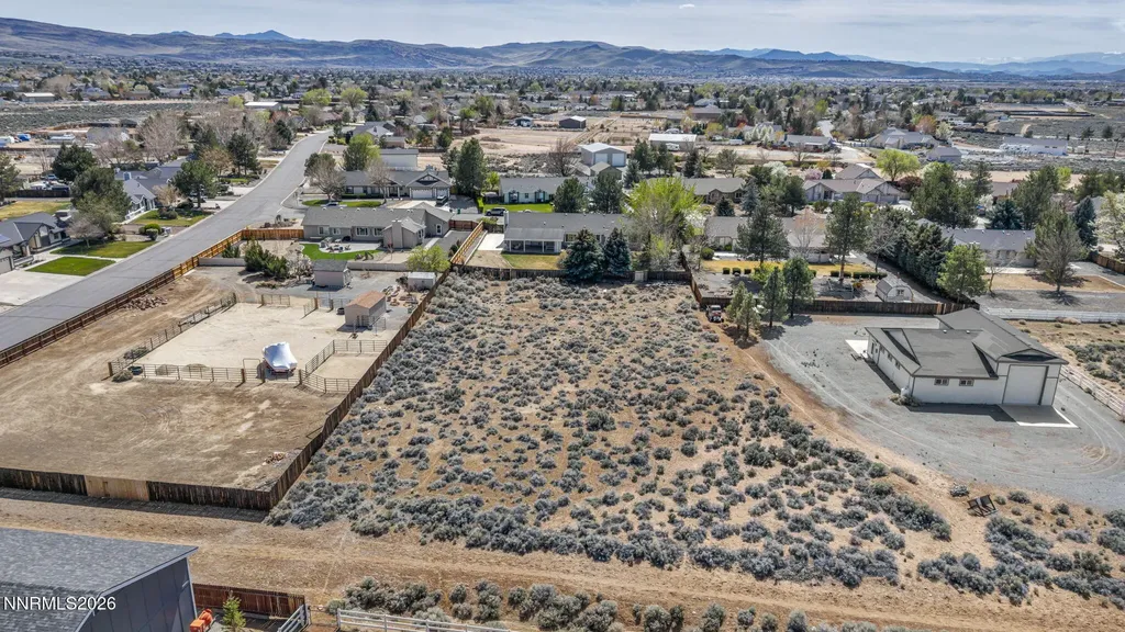 25 Desert Peak Sparks NV 89441