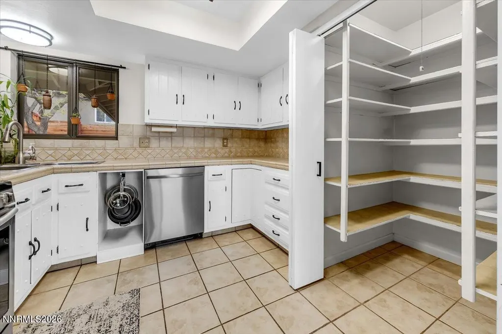 2975 Markridge Reno NV 89509