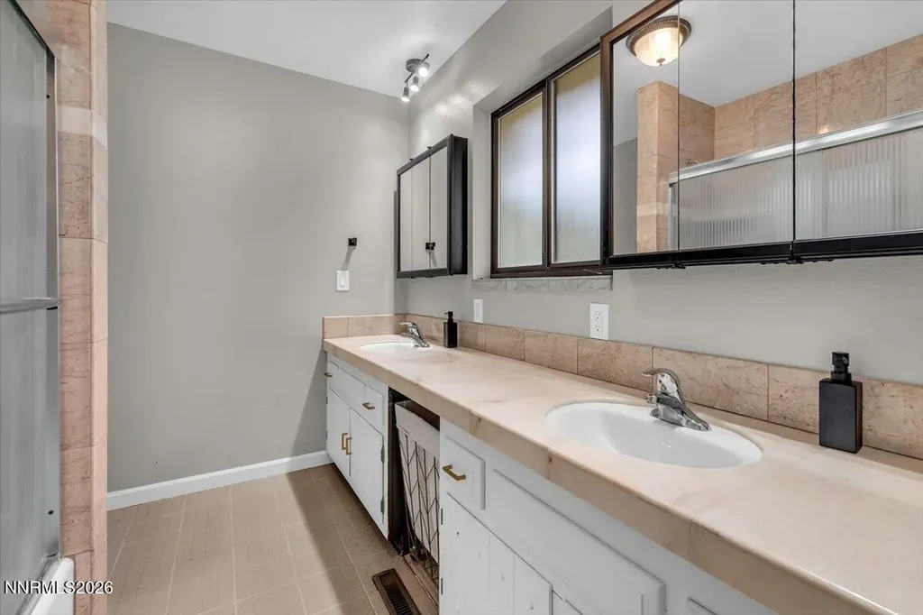 2975 Markridge Reno NV 89509