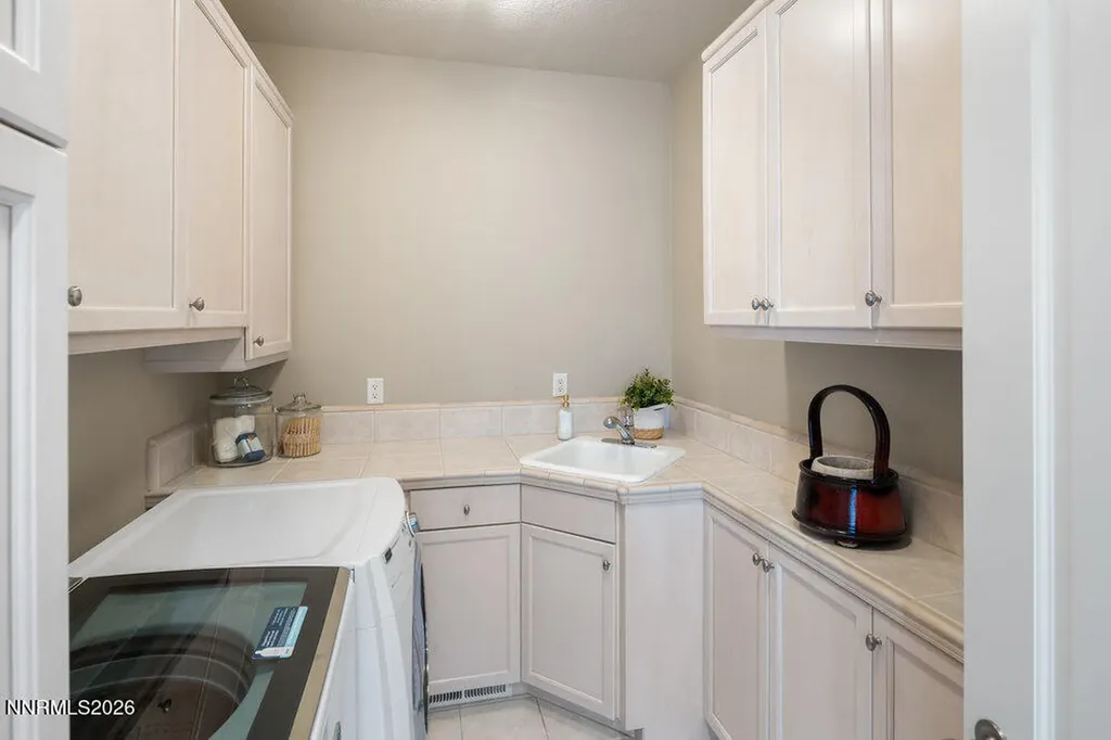 6065 Lake Geneva Reno NV 89511