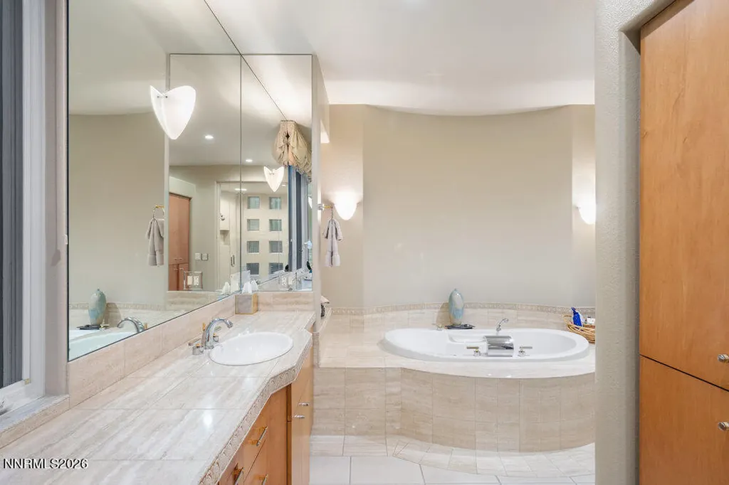 6065 Lake Geneva Reno NV 89511