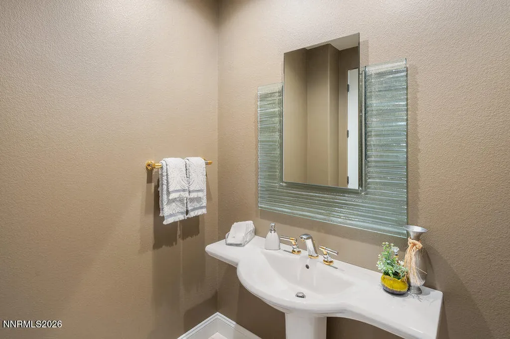 6065 Lake Geneva Reno NV 89511
