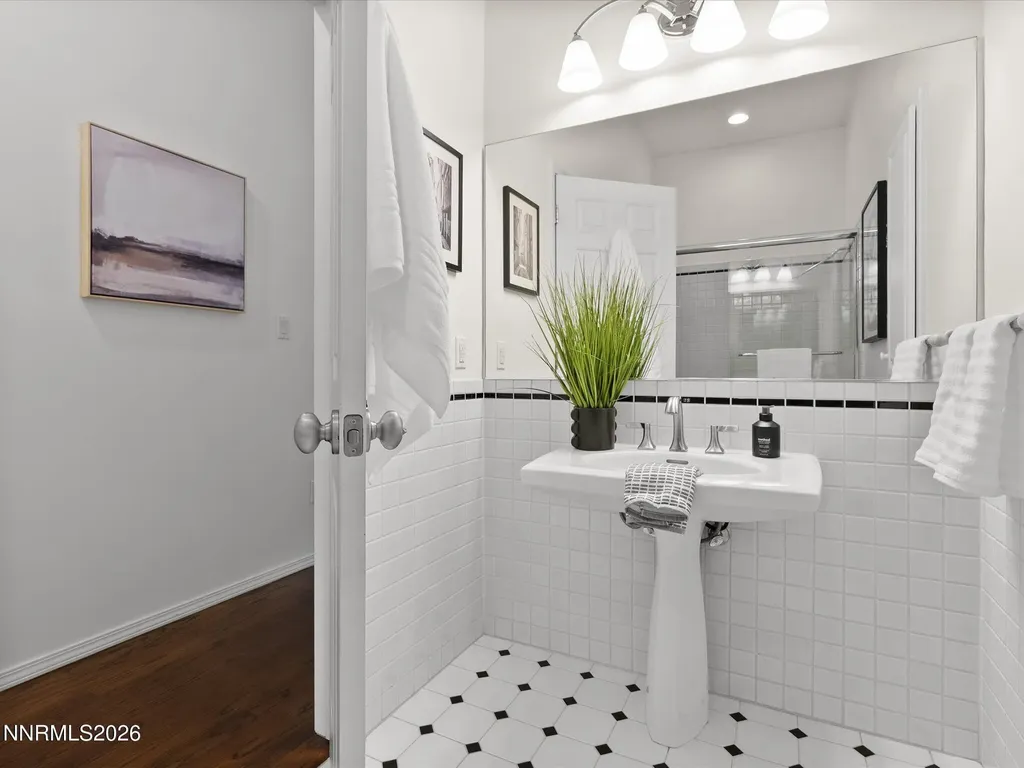 2275 Schooner Reno NV 89519