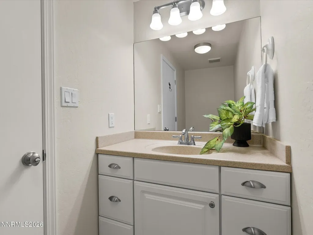 2275 Schooner Reno NV 89519