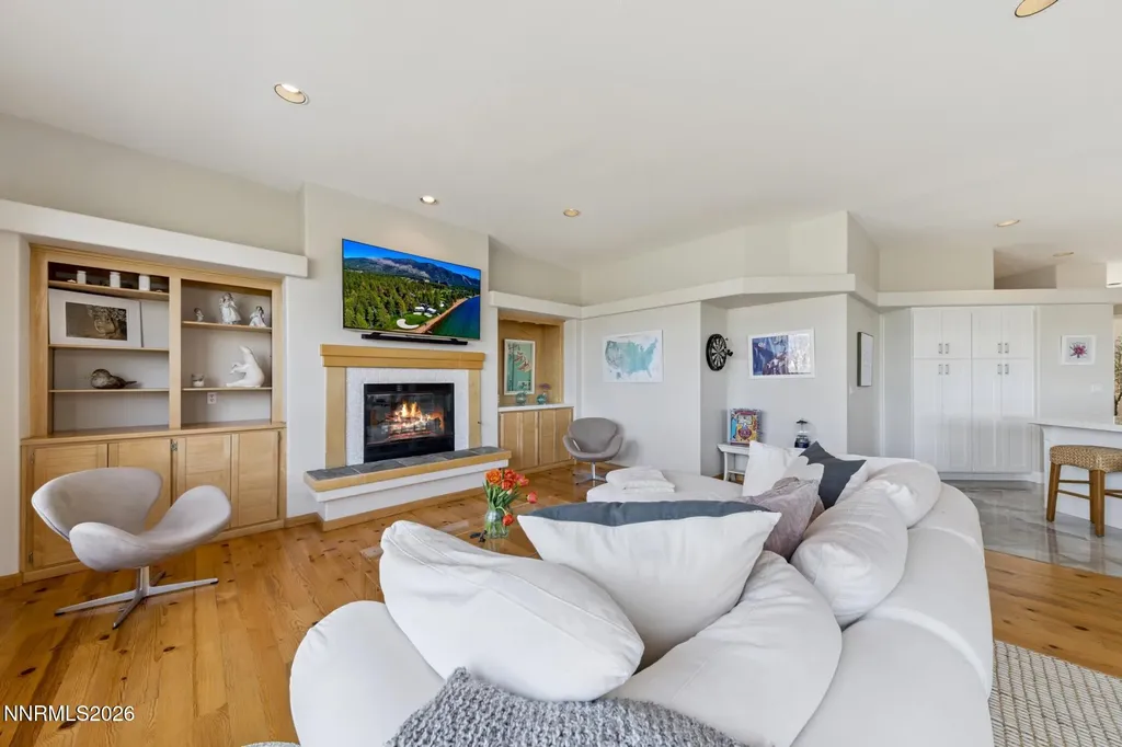 1608 Valley Gardnerville NV 89410
