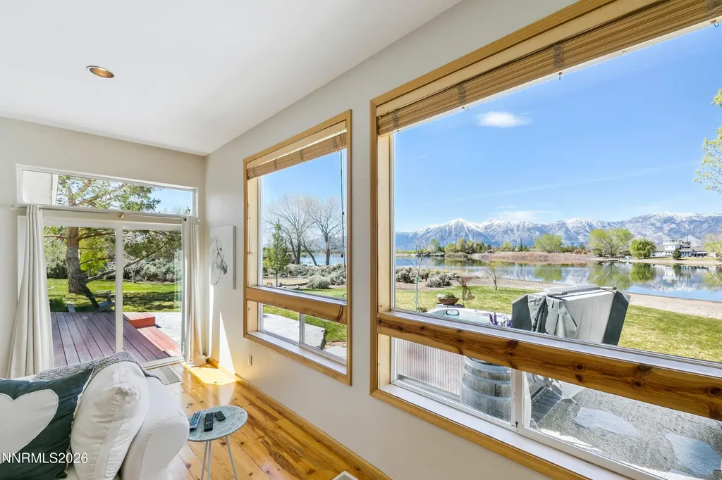 1608 Valley Gardnerville NV 89410