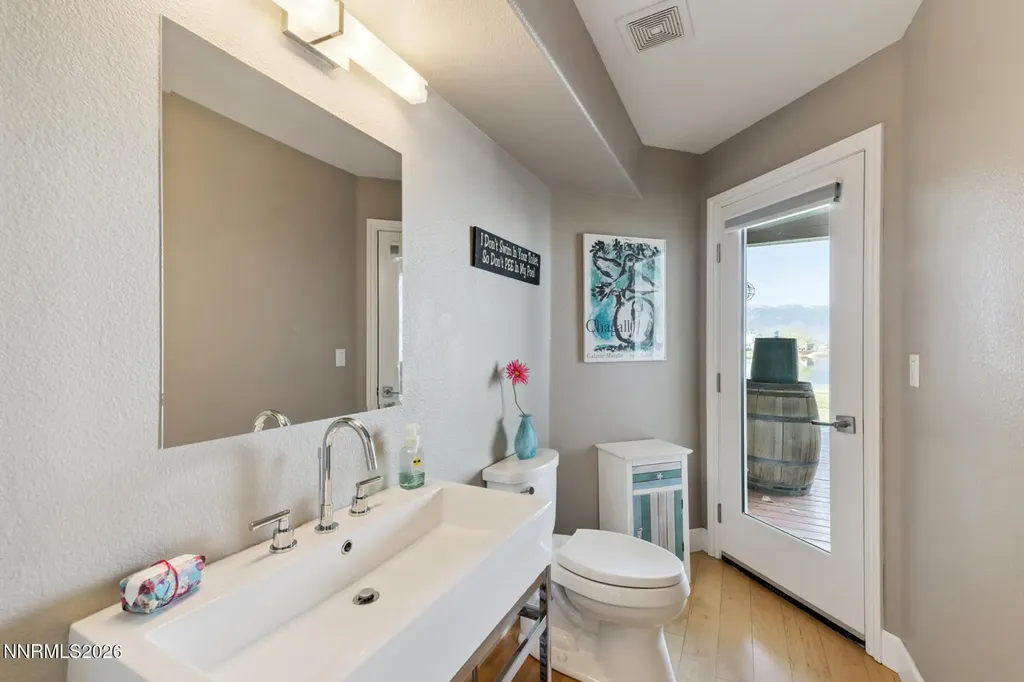 1608 Valley Gardnerville NV 89410