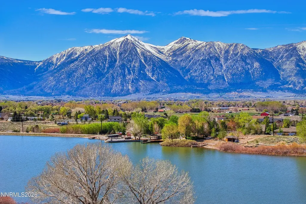 1608 Valley Gardnerville NV 89410