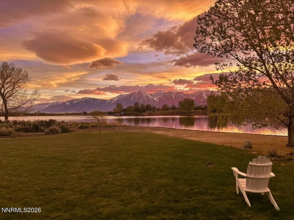 1608 Valley Gardnerville NV 89410