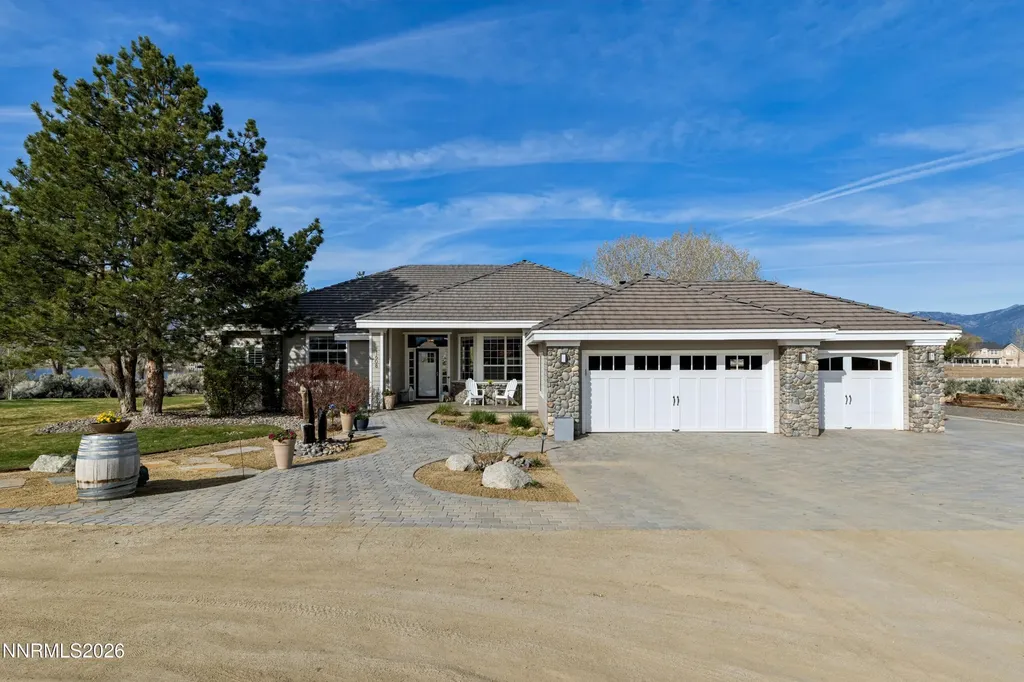 1608 Valley Gardnerville NV 89410