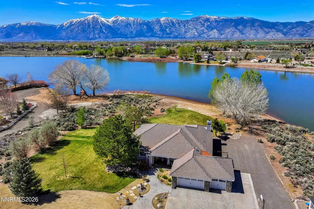 1608 Valley Gardnerville NV 89410
