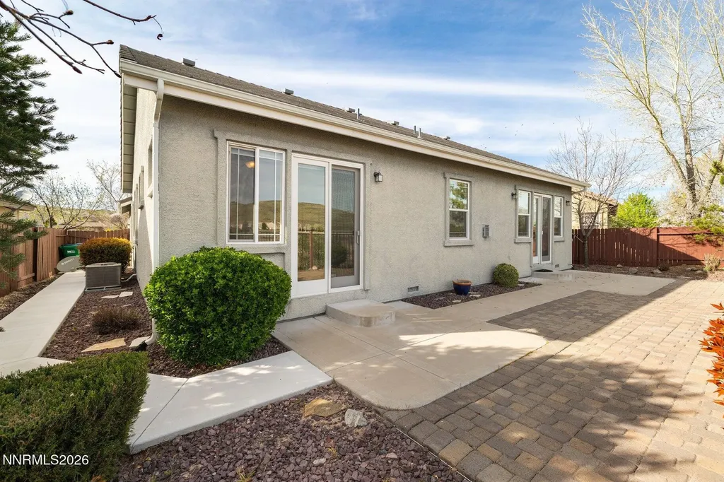 1239 Turnberry Sparks NV 89436