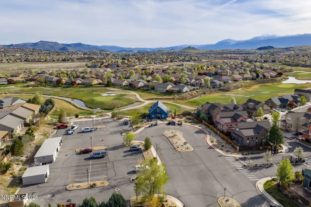 1239 Turnberry Sparks NV 89436