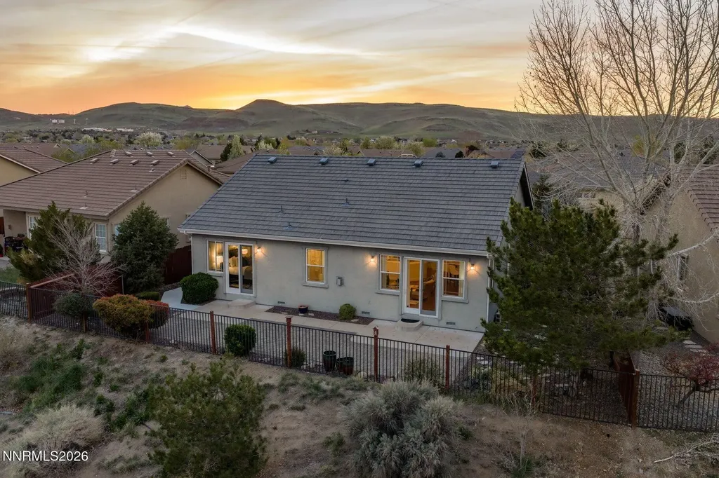 1239 Turnberry Sparks NV 89436