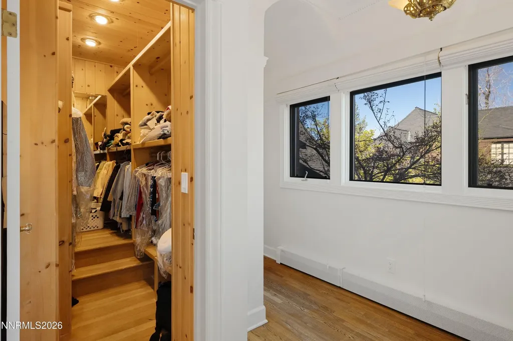 581 Ridge Reno NV 89501