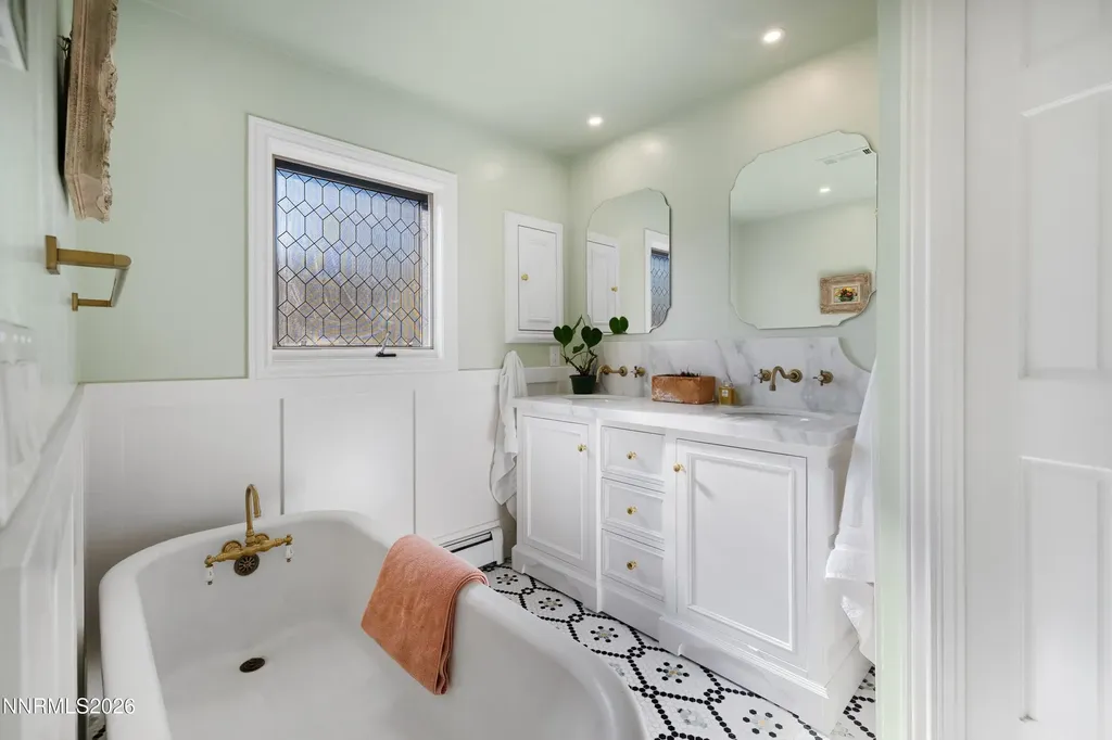 581 Ridge Reno NV 89501