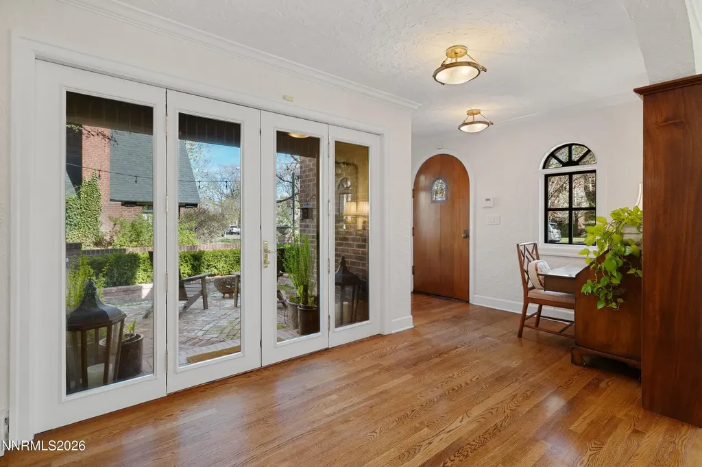 581 Ridge Reno NV 89501