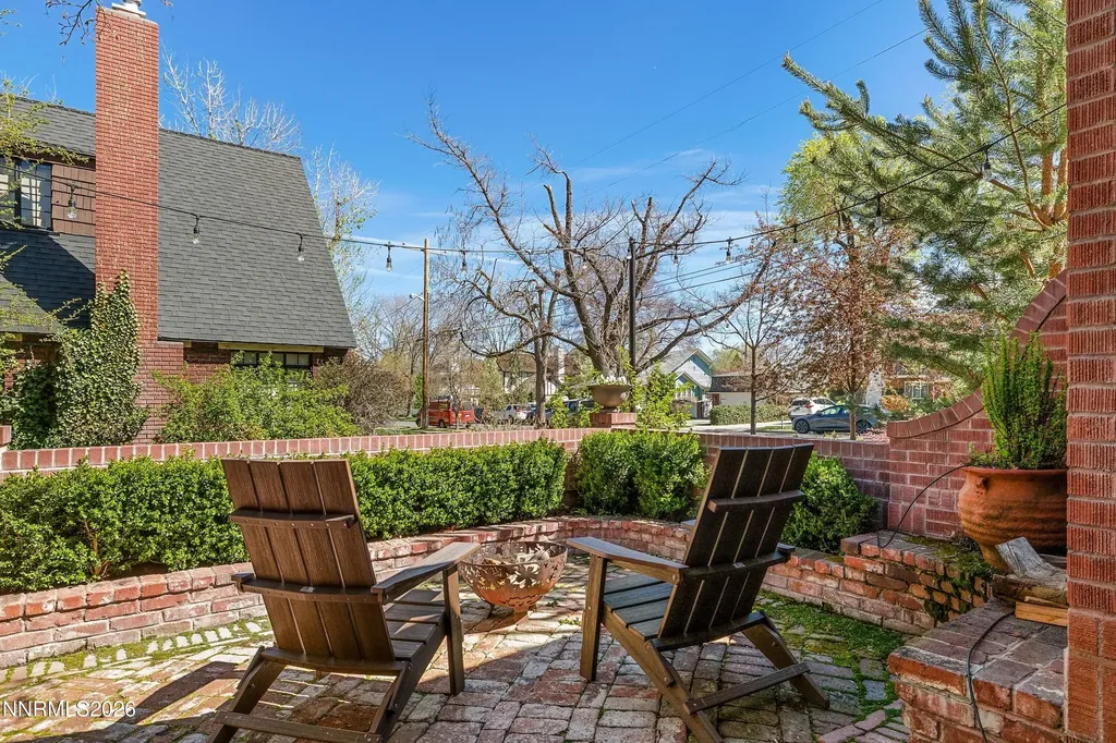 581 Ridge Reno NV 89501