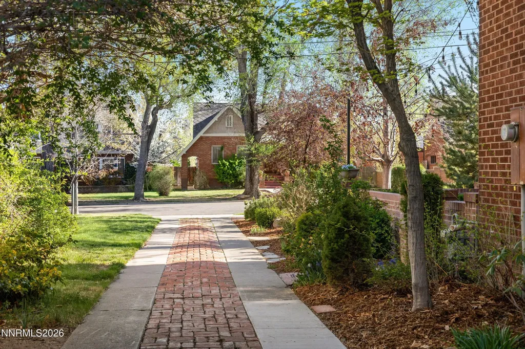 581 Ridge Reno NV 89501