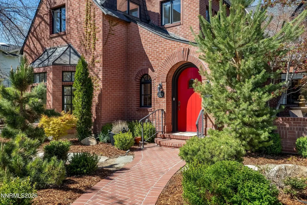 581 Ridge Reno NV 89501