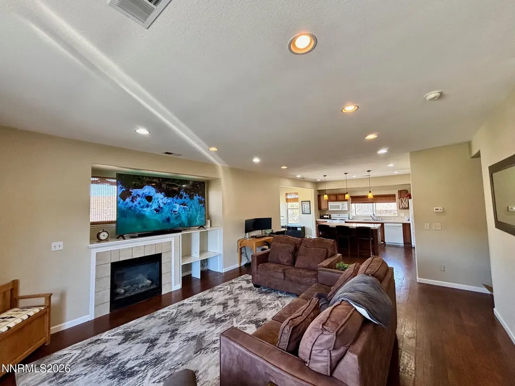4299 Amber Marie Reno NV 89503