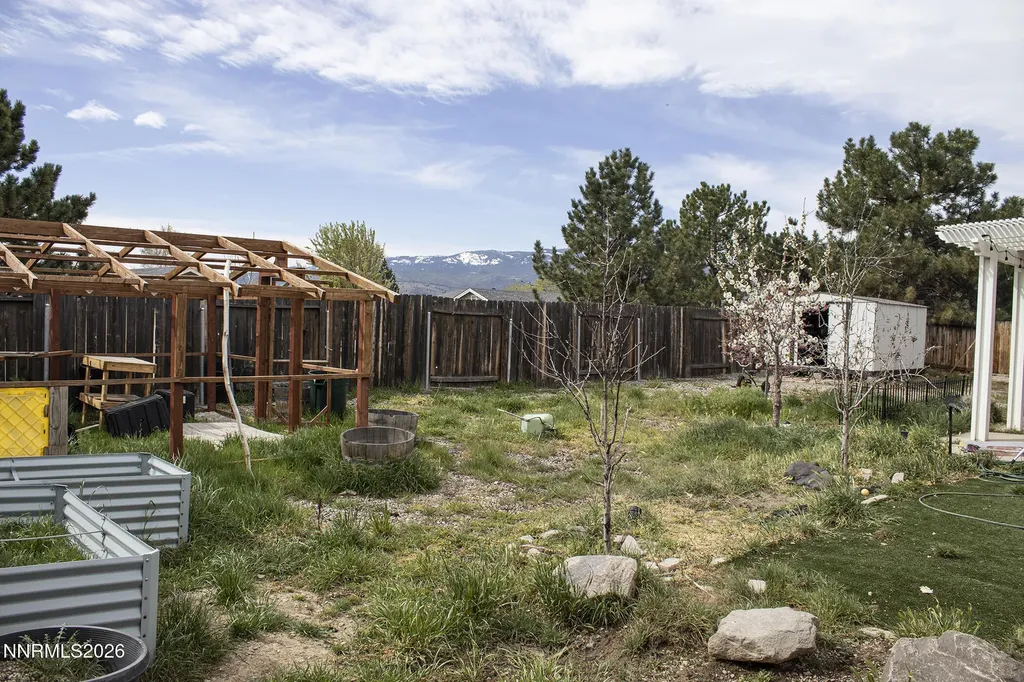 21112 Mt Evans Reno NV 89508
