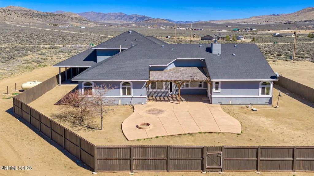 1215 Serpentine Reno NV 89506