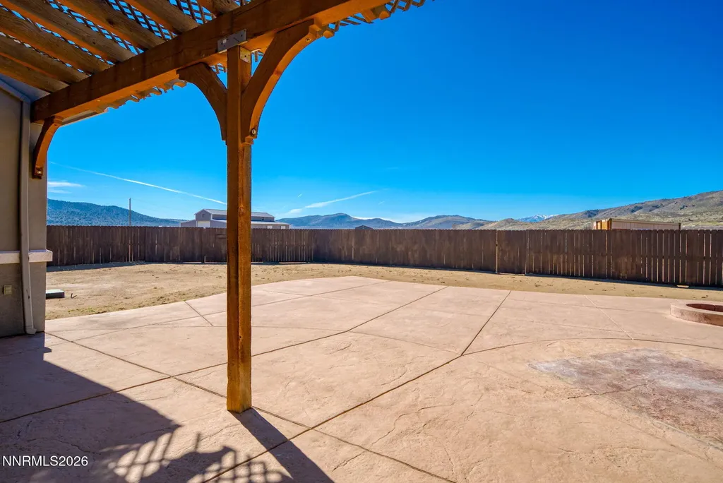 1215 Serpentine Reno NV 89506
