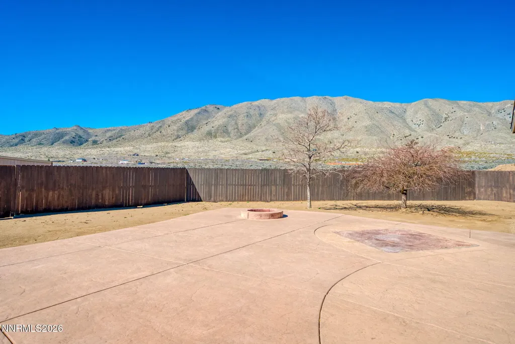 1215 Serpentine Reno NV 89506