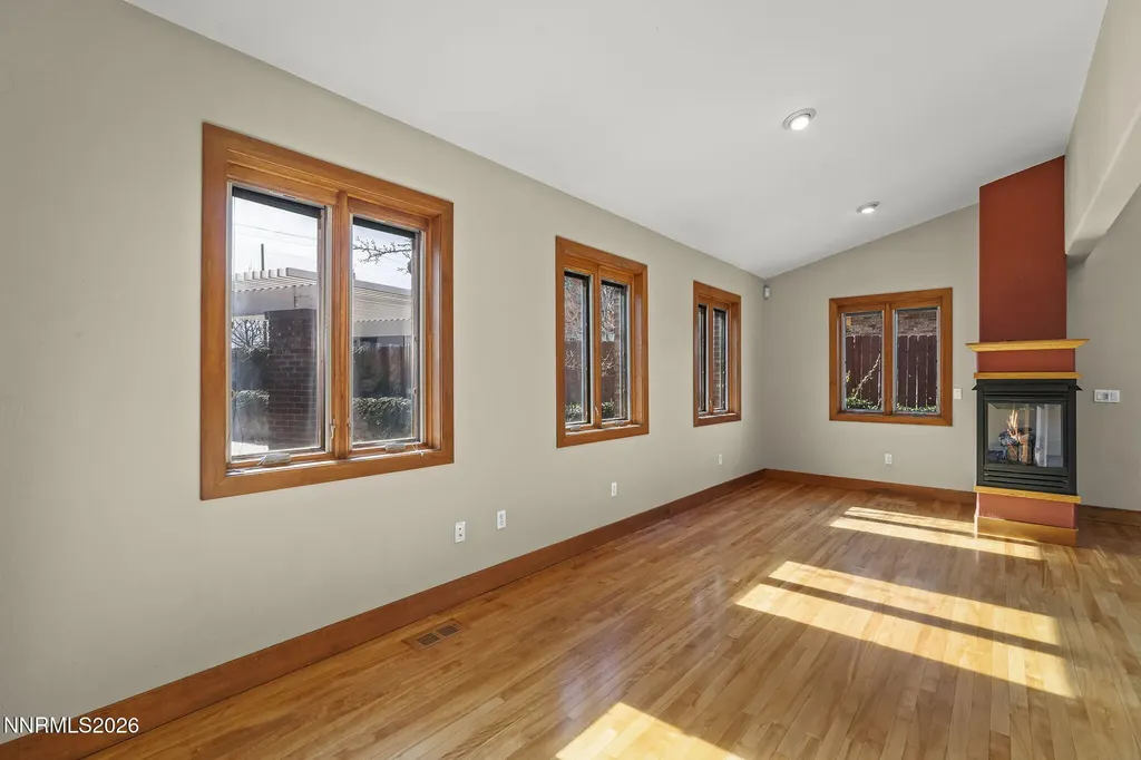 2425 Foley Reno NV 89509