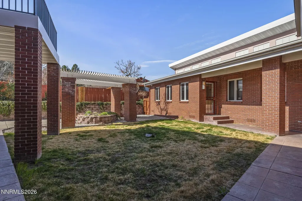 2425 Foley Reno NV 89509