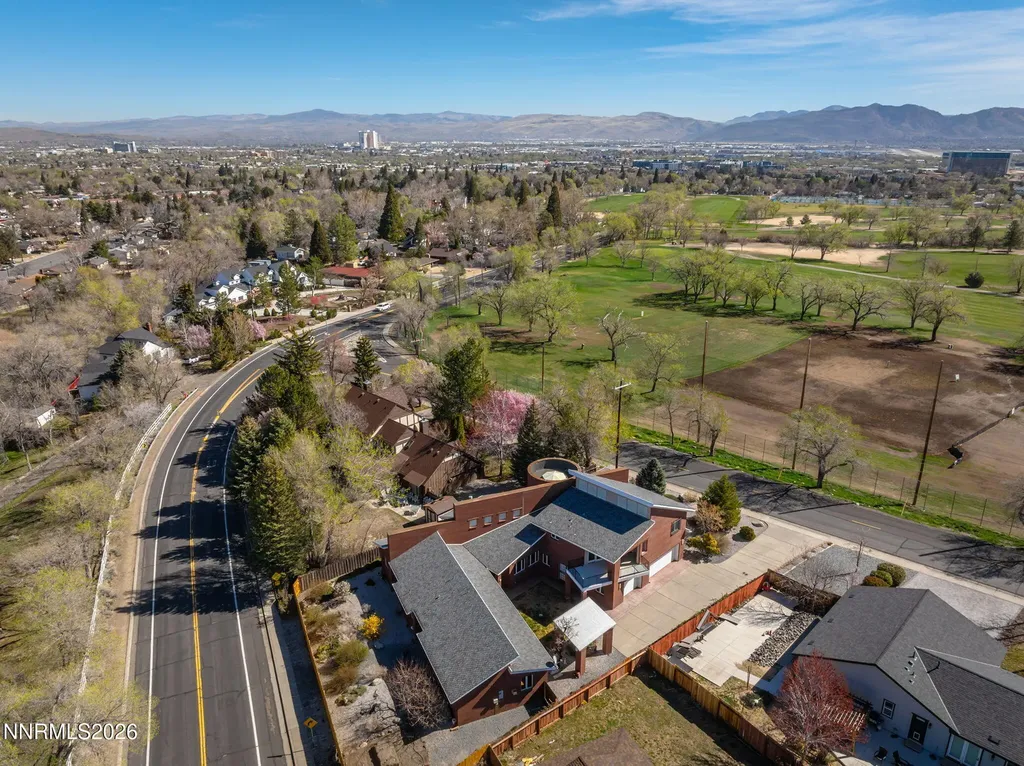 2425 Foley Reno NV 89509