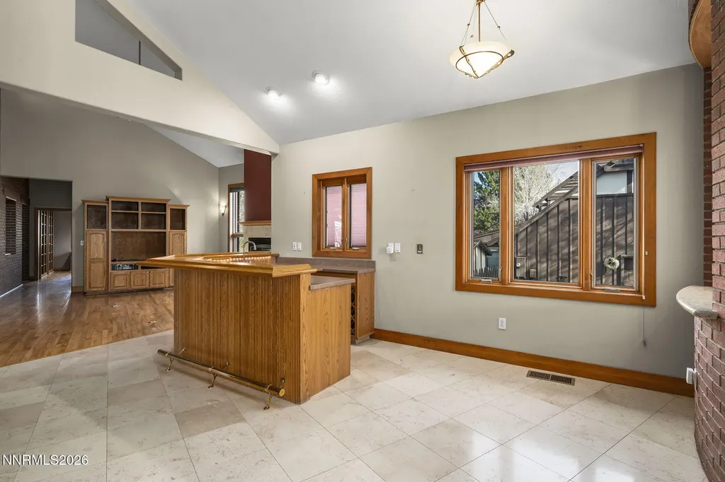 2425 Foley Reno NV 89509