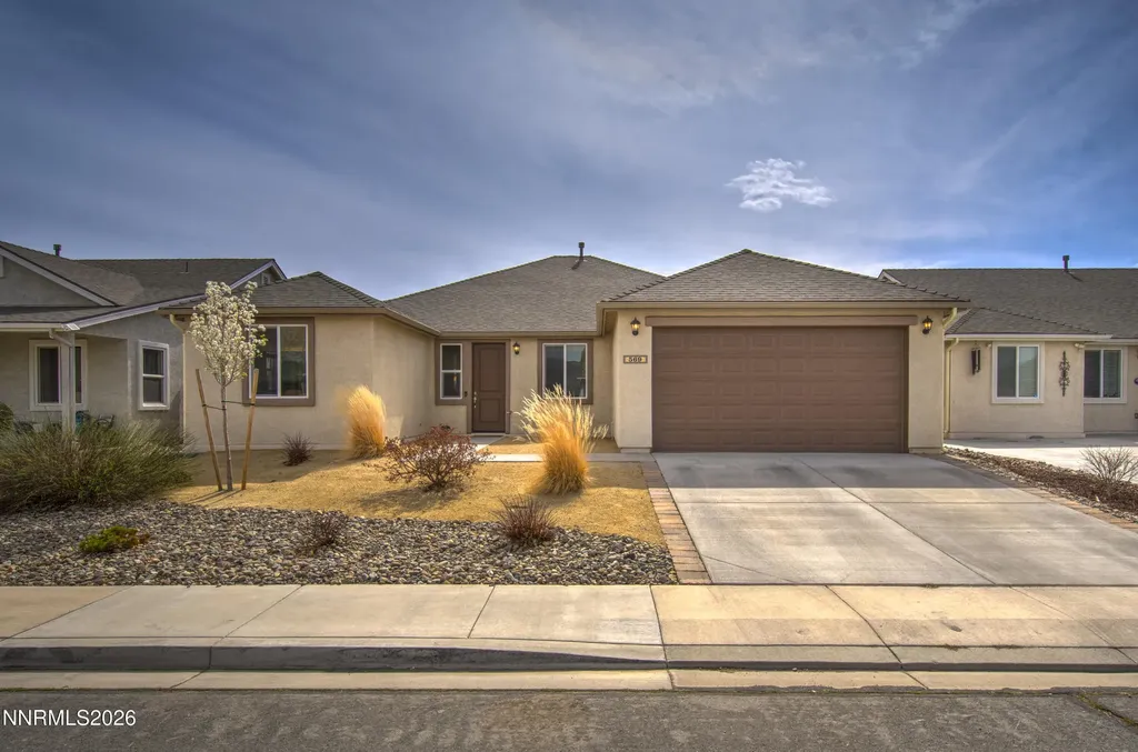 569 Country Hollow Fernley NV 89408