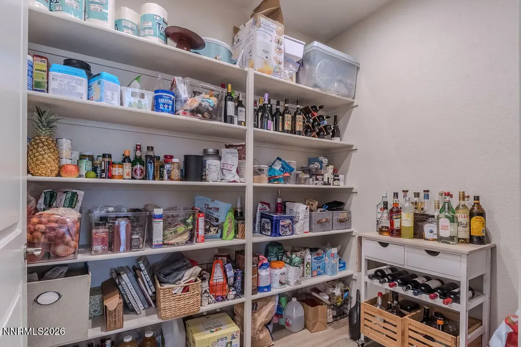 569 Country Hollow Fernley NV 89408